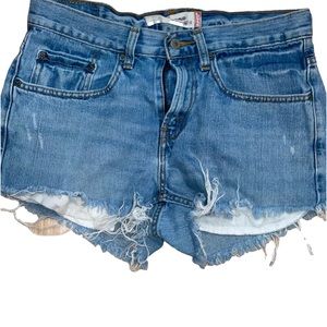 Vintage Levi’s 560 jean shorts